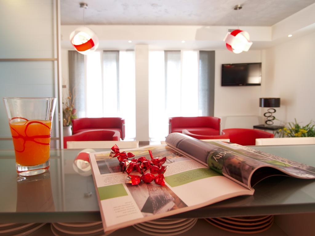 Hotel Garni Corallo Torbole Sul Garda Eksteriør bilde