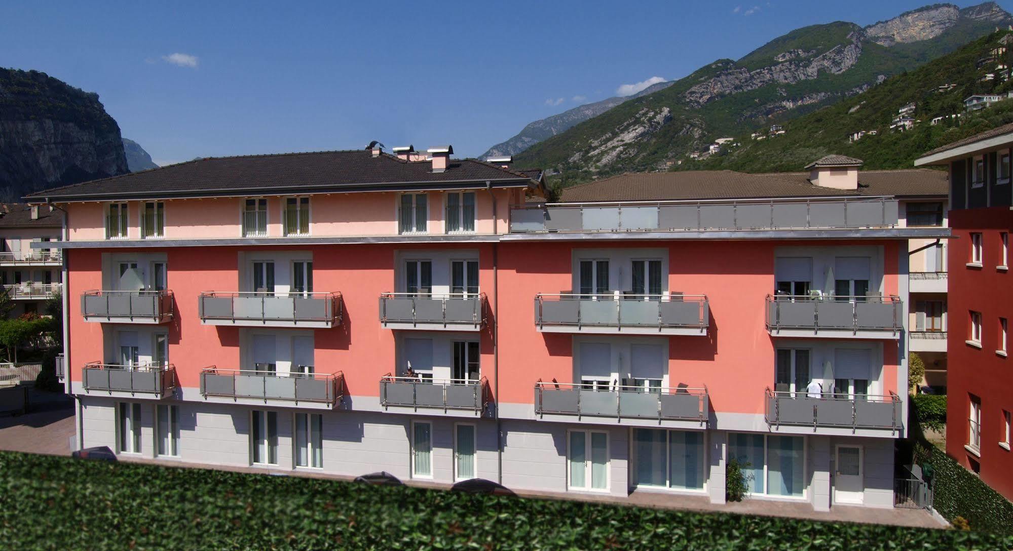 Hotel Garni Corallo Torbole Sul Garda Eksteriør bilde