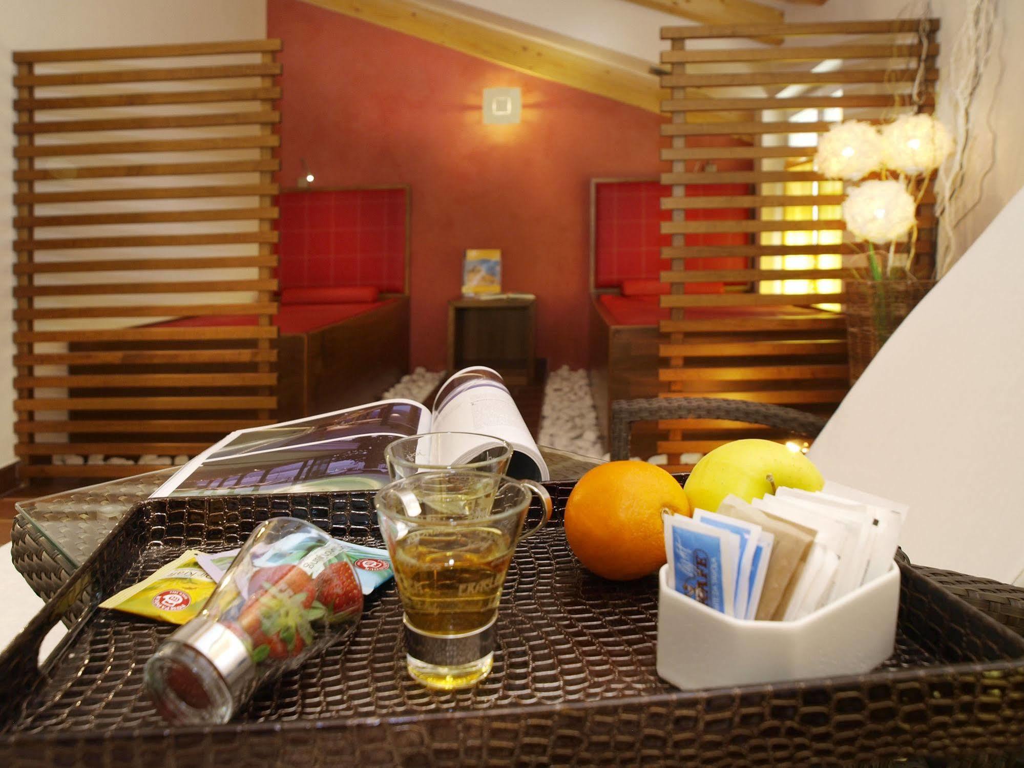 Hotel Garni Corallo Torbole Sul Garda Eksteriør bilde