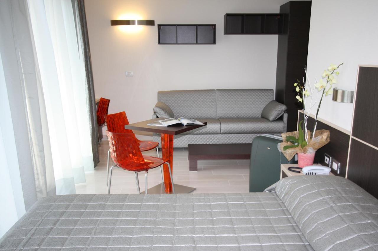 Hotel Garni Corallo Torbole Sul Garda Eksteriør bilde